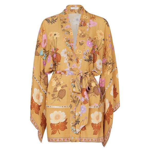 Wild Blooms robe | Spell and the Gypsy Collective - Picture 2 of 13